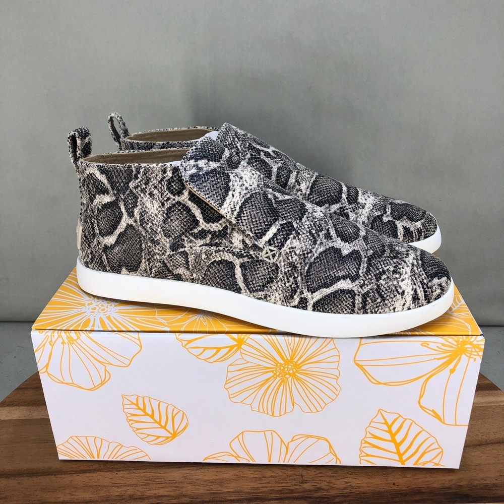 Yellow Box Oriana Snakeskin Slip On Sneakers Women Size 8 Casual Comfort